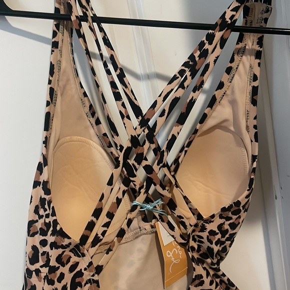 NWT leopard print one piece swim suit Kona sol M high coverage full bottom - Picture 4 of 6